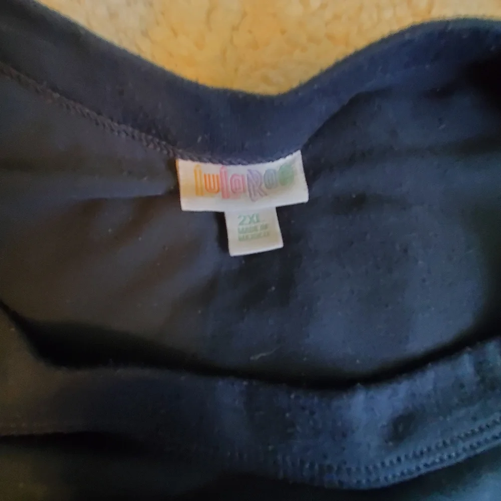 Lularoe Rocker T - Picture 2 of 4